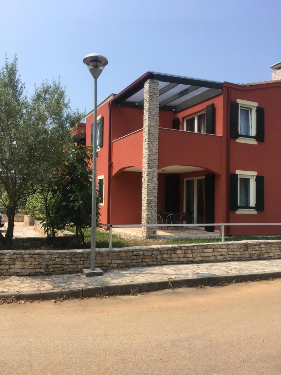 Apartmani Svjetionik أوماغ المظهر الخارجي الصورة