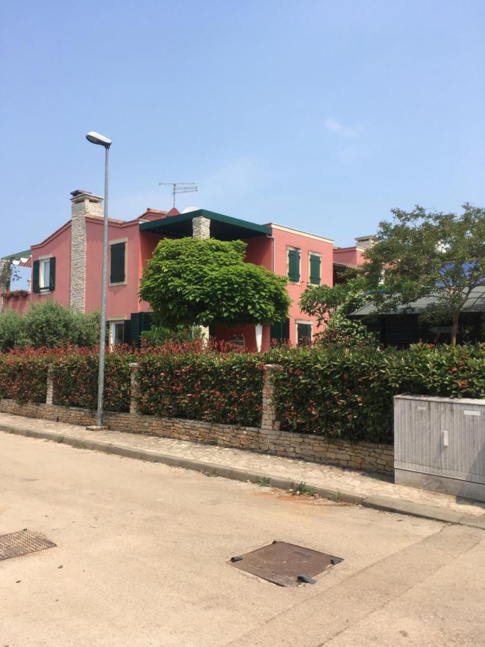 Apartmani Svjetionik أوماغ المظهر الخارجي الصورة