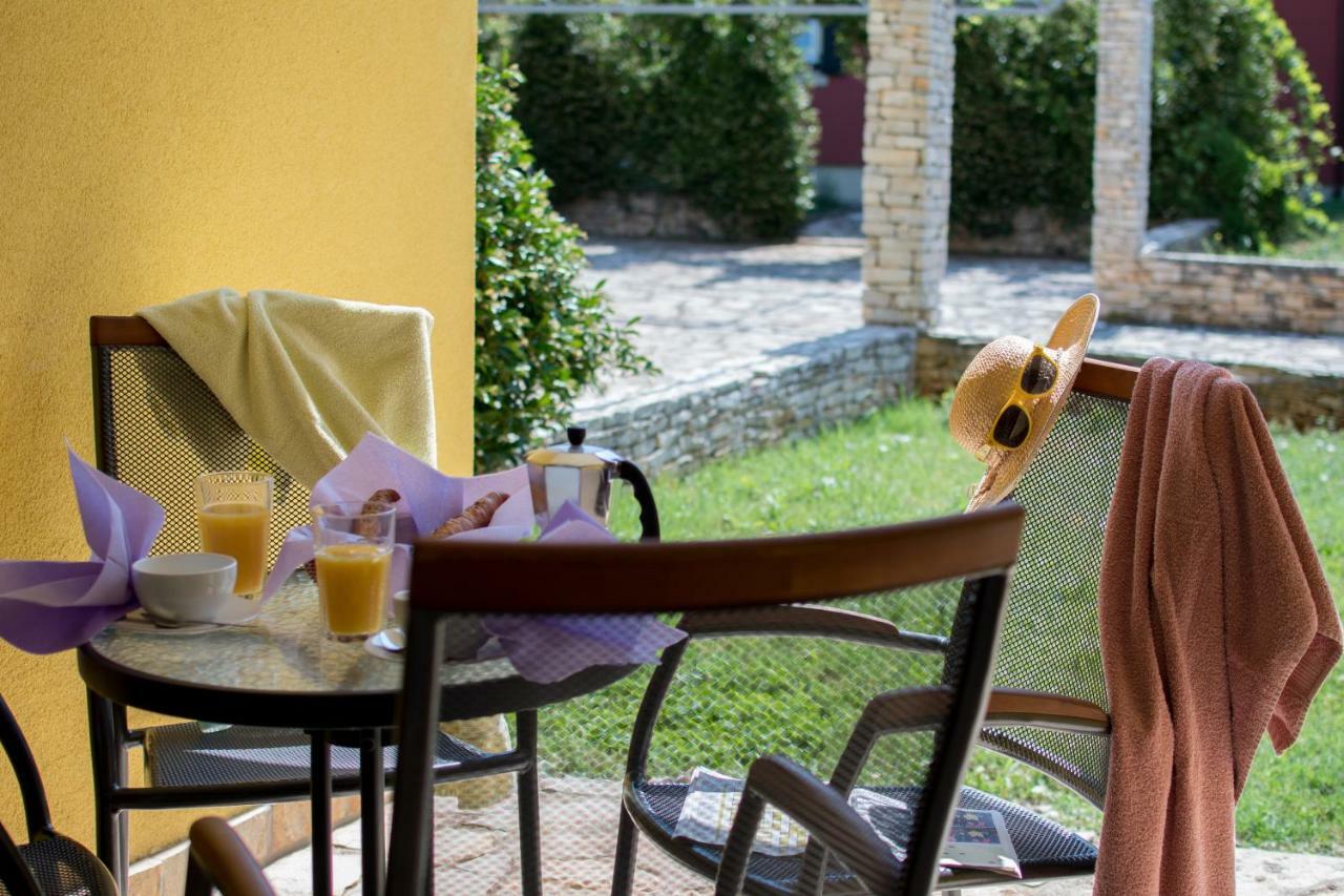 Apartmani Svjetionik أوماغ المظهر الخارجي الصورة