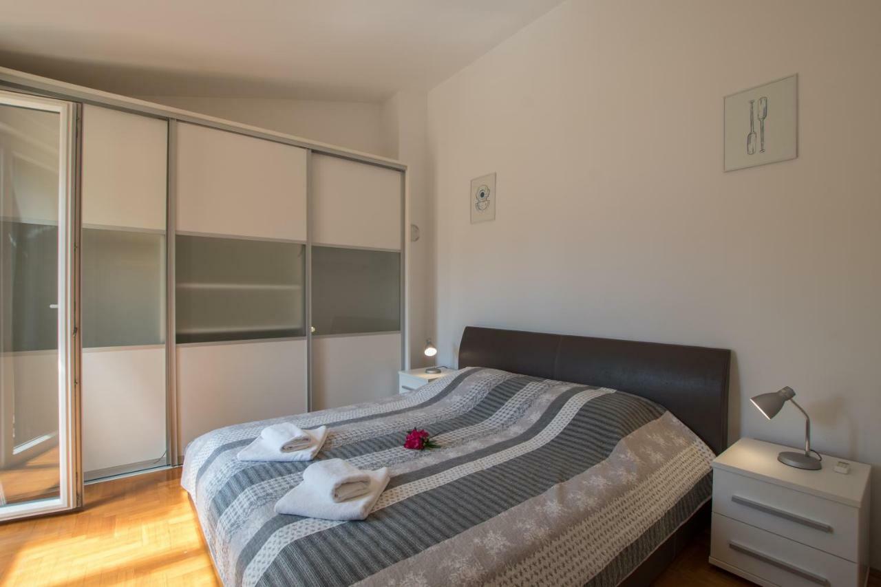 Apartmani Svjetionik أوماغ المظهر الخارجي الصورة